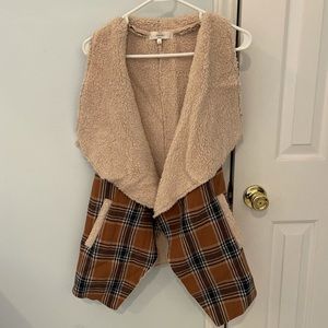 Cute Sherpa plaid vest!